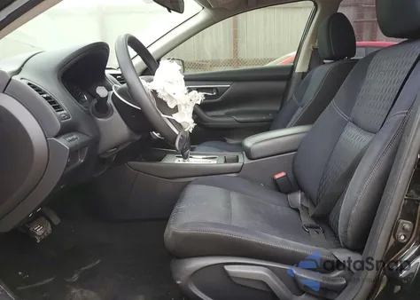 2016 Nissan Altima 2.5 из США, поврежденный, VIN 1N4AL3AP7GC268356